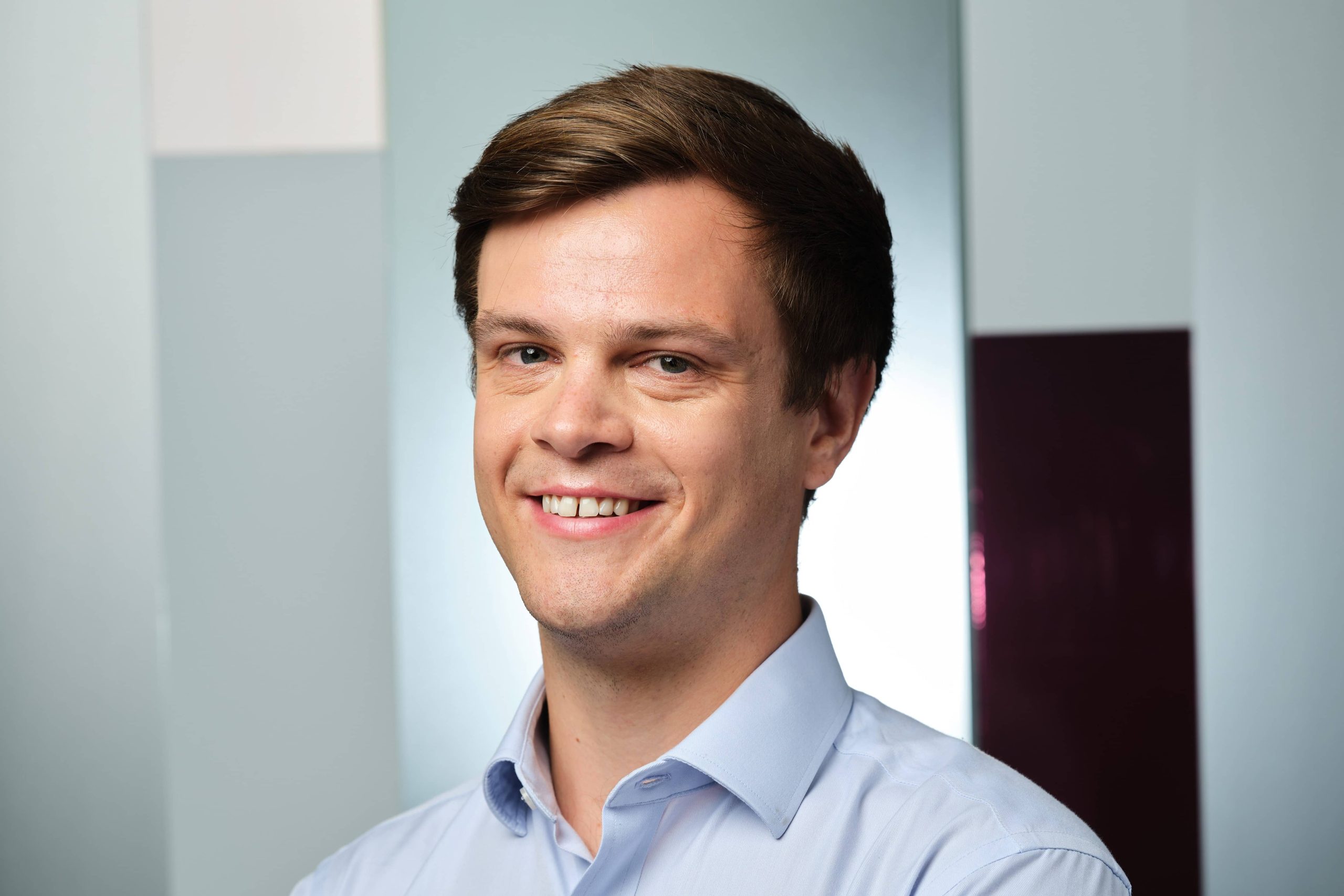 GEORGE CARR headshot